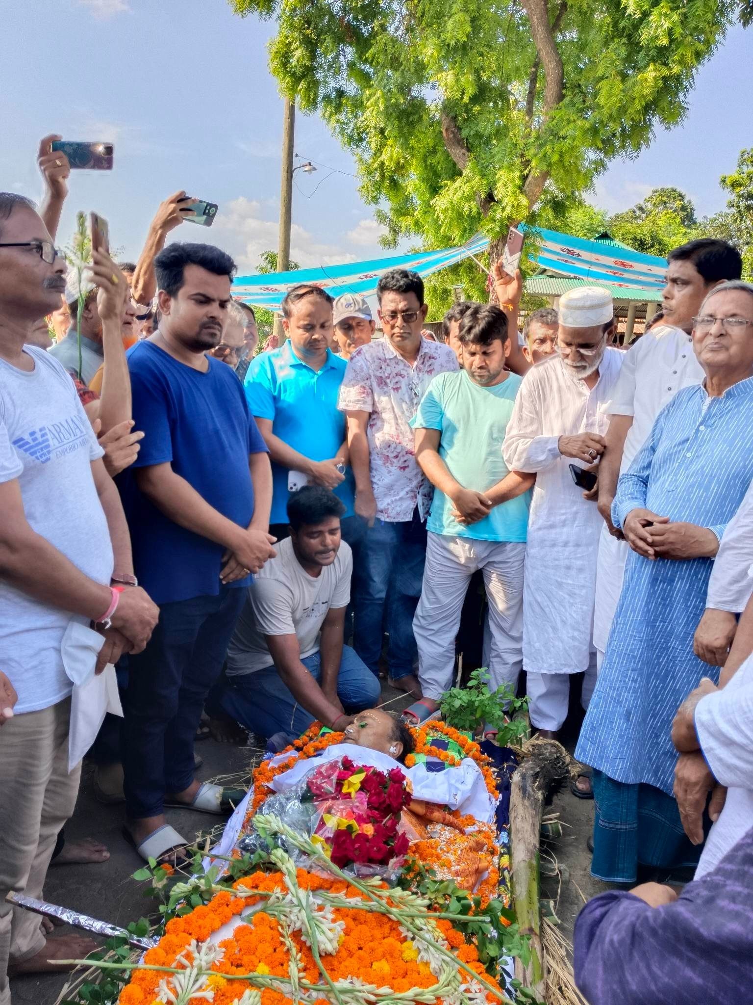 শ্রদ্ধা ভালবাসায় শিবনাথ চৌধুরী'র চির বিদায়